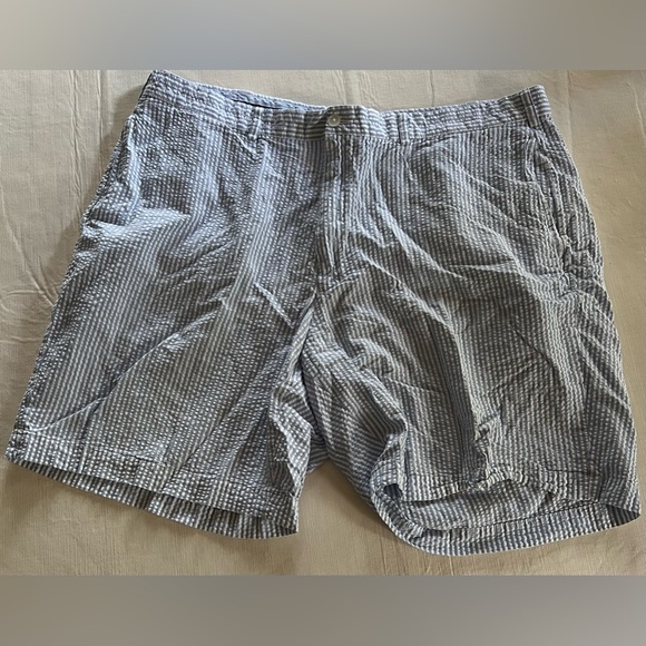 Brooks Brothers Men’s blue and white seersucker shorts - Picture 1 of 6